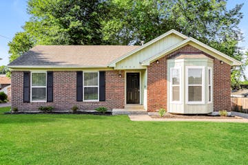 6900 APPLEGATE LN LOUISVILLE, KY 40228